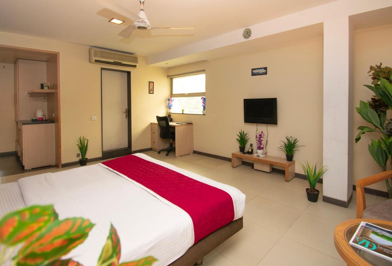 Octave Koregaon Park Pune Exterior photo