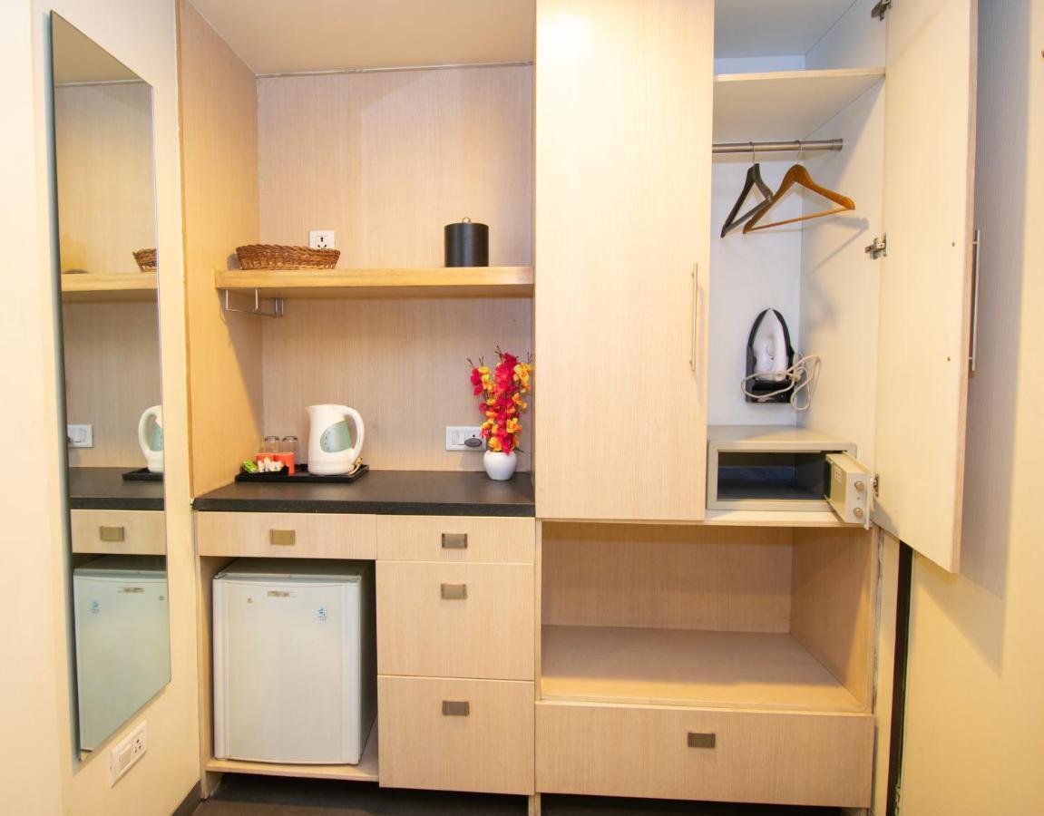 Octave Koregaon Park Pune Exterior photo