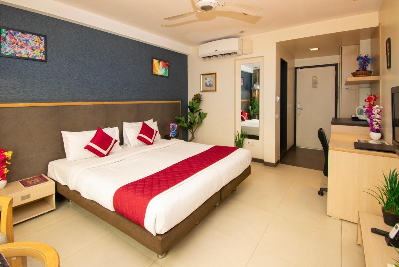 Octave Koregaon Park Pune Exterior photo